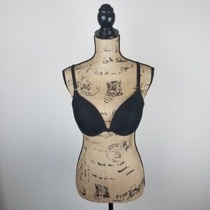 Women's Victoria's Secret push up bra size 36C